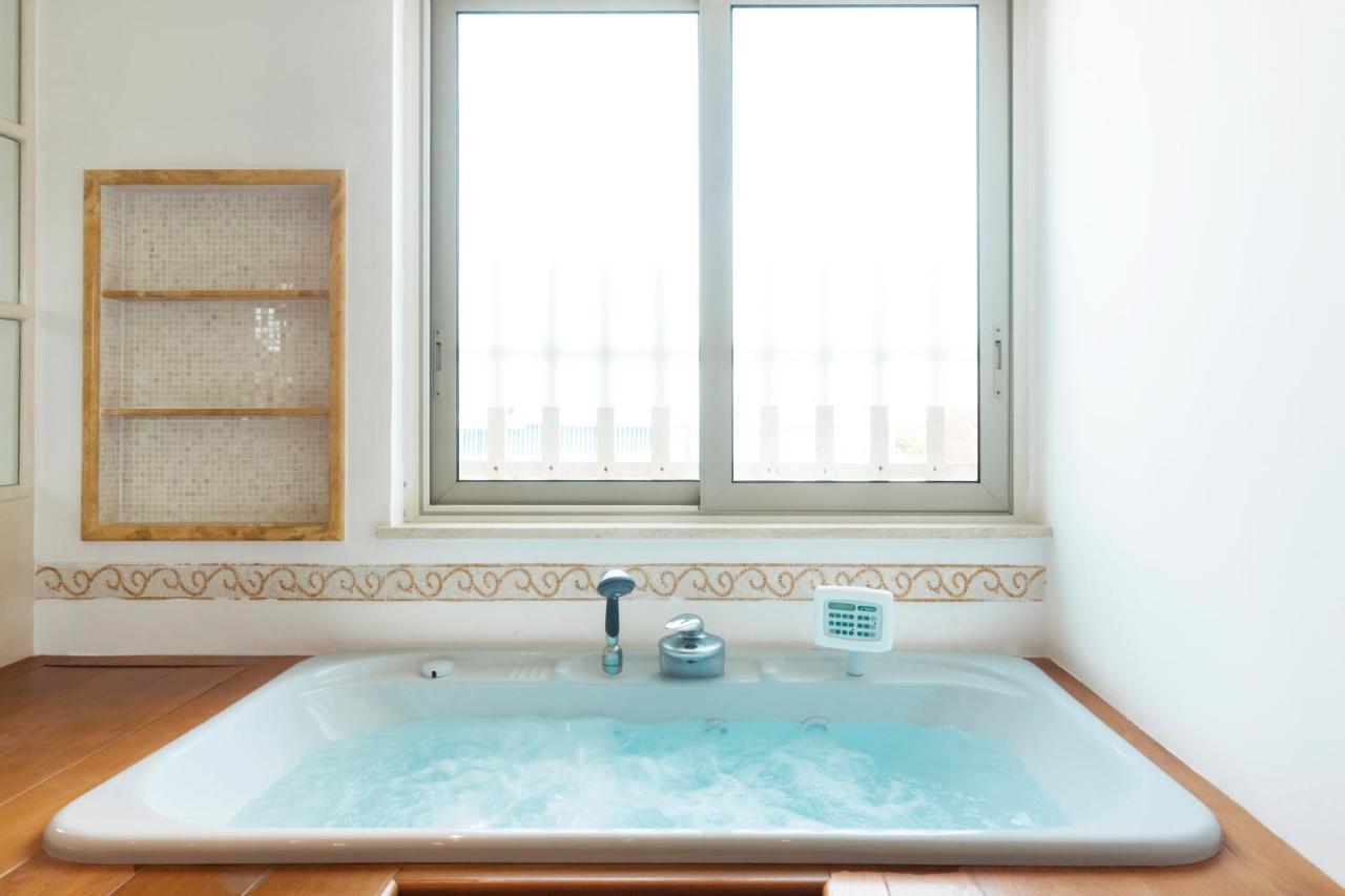 Ostia Holiday Boutique Spa Екстер'єр фото